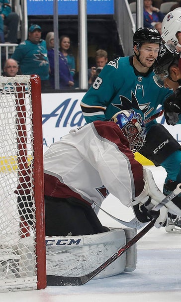 Kane scores 30th in Sharks 5-2 win over Avalanche